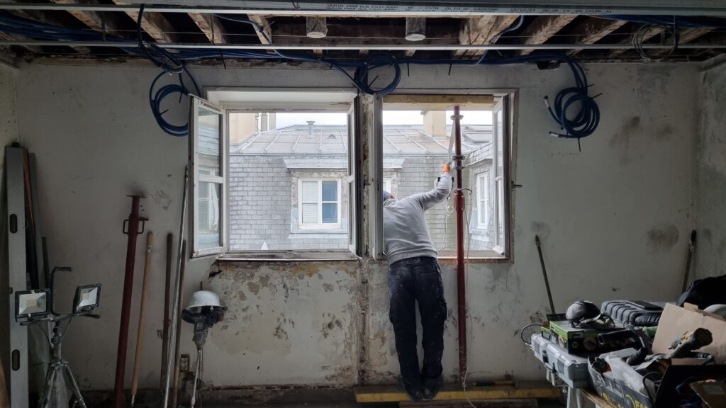 démolition chambre sous comble